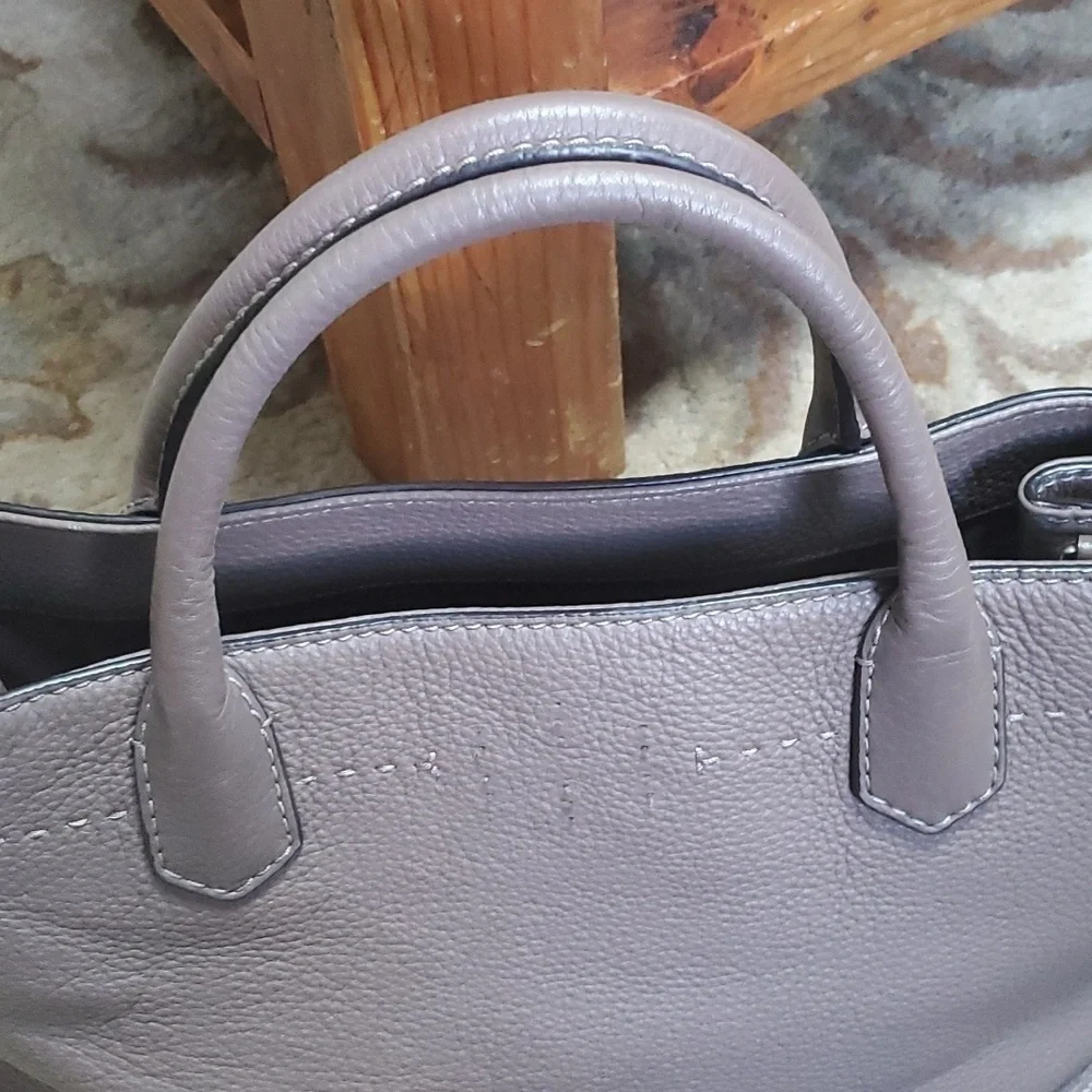 Tory Burch McGraw center zip 3 compartment satchel